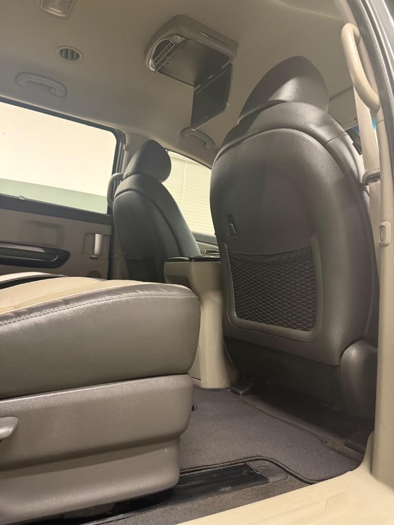 2018 Kia Sedona - $12,950