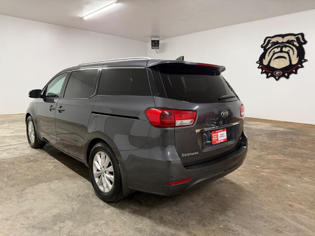 2018 Kia Sedona - $12,950