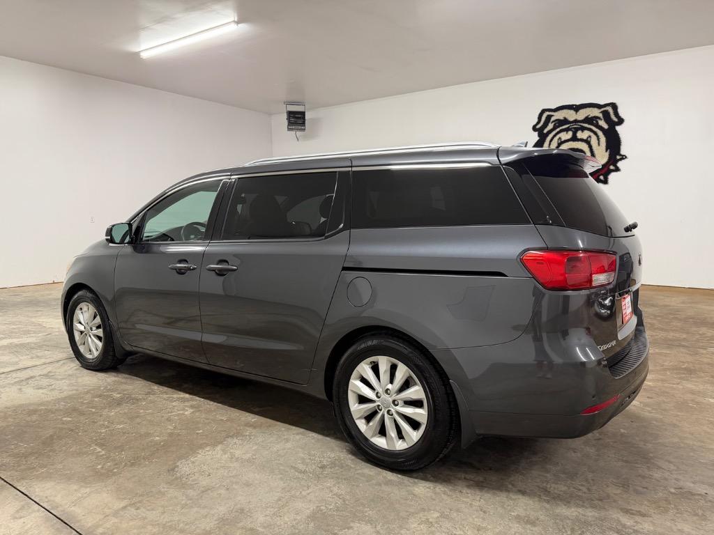 2018 Kia Sedona - $12,950