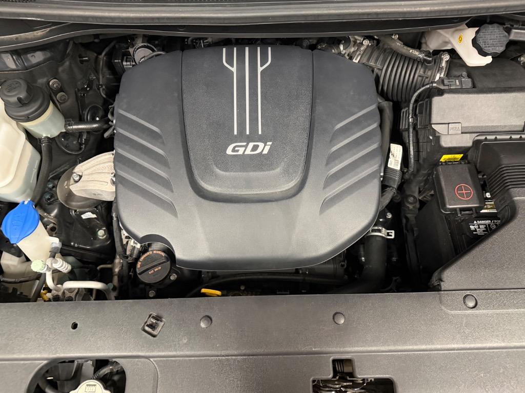 2018 Kia Sedona - $12,950
