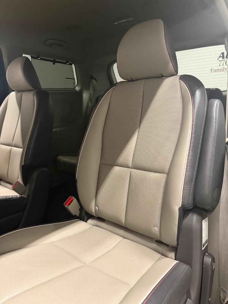 2018 Kia Sedona - $12,950