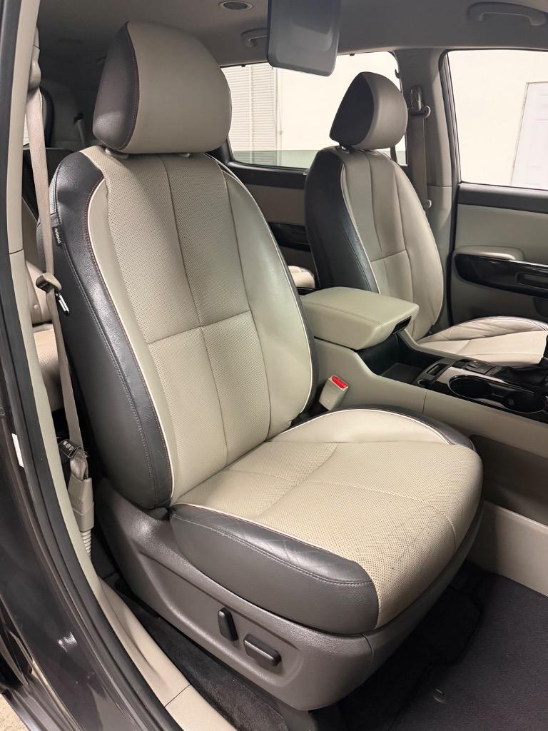 2018 Kia Sedona - $12,950