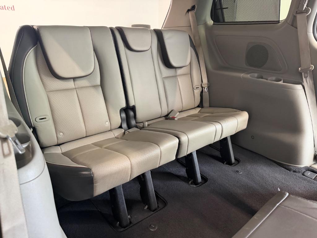 2018 Kia Sedona - $12,950
