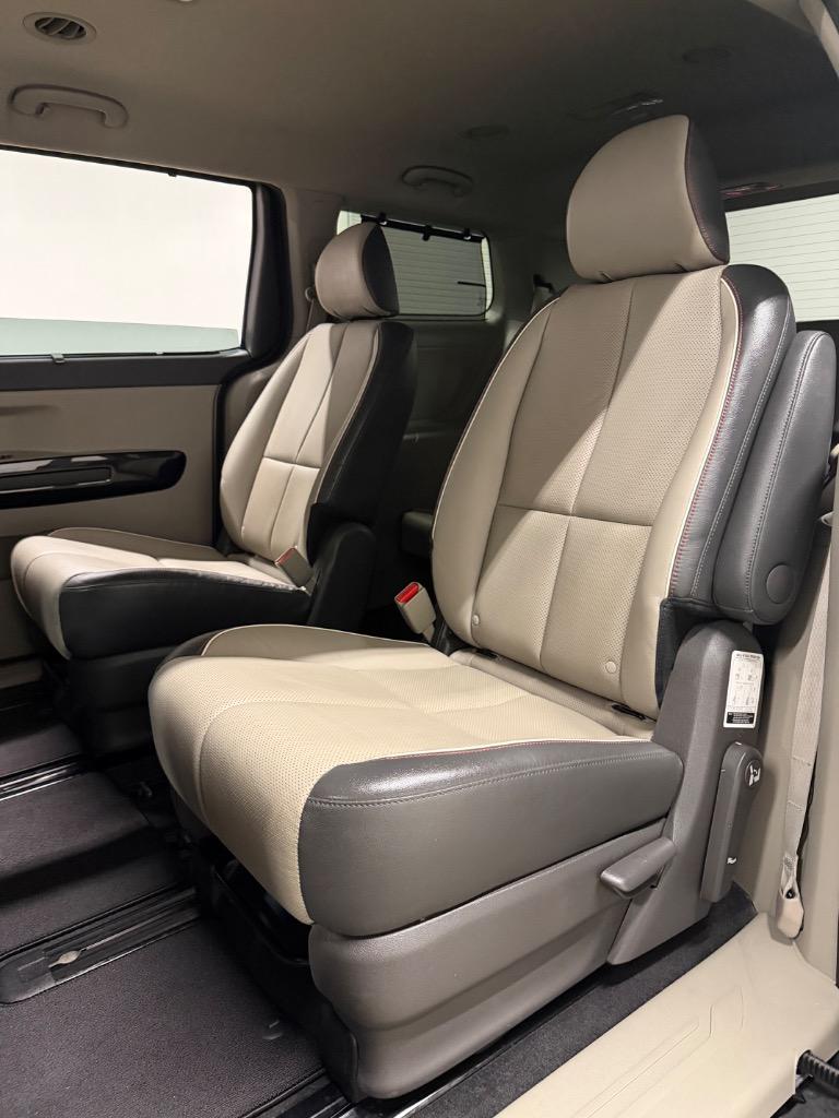 2018 Kia Sedona - $12,950