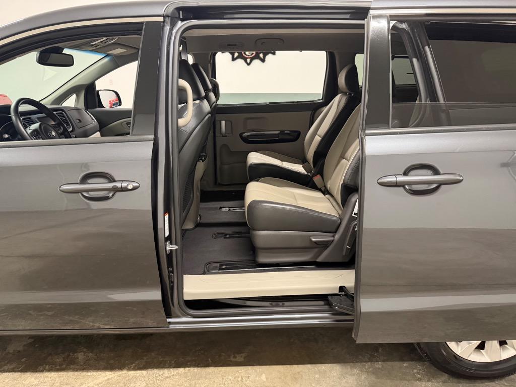 2018 Kia Sedona - $12,950