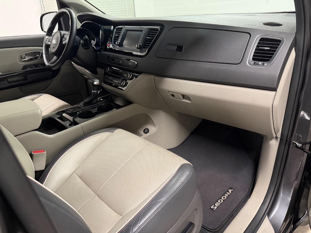 2018 Kia Sedona - $12,950