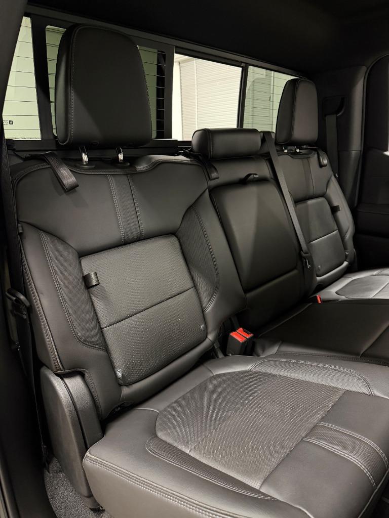 2020 Chevrolet Silverado 1500 High Country Crew Cab 4WD - $40,950