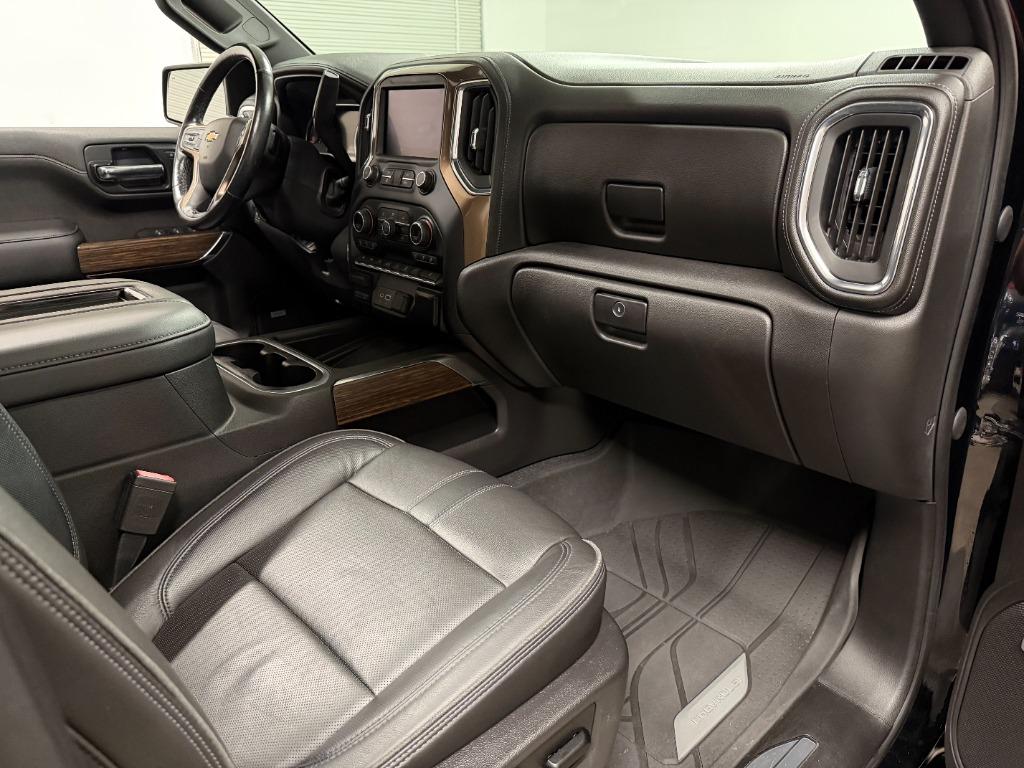 2020 Chevrolet Silverado 1500 High Country Crew Cab 4WD - $40,950