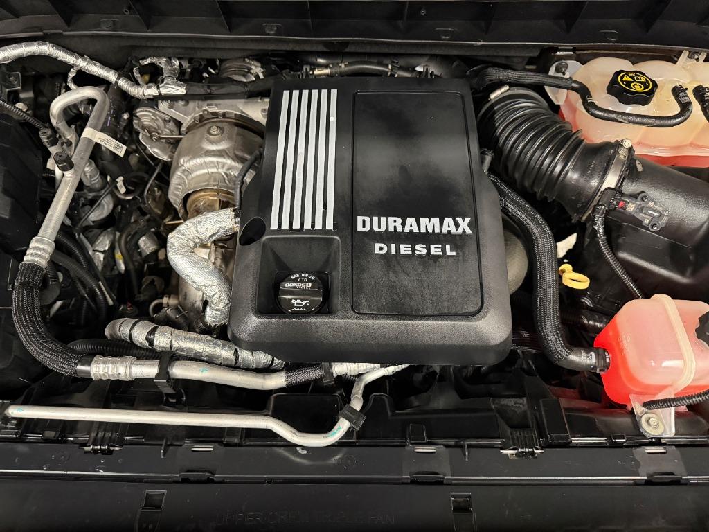 2020 Chevrolet Silverado 1500 High Country Crew Cab 4WD - $40,950