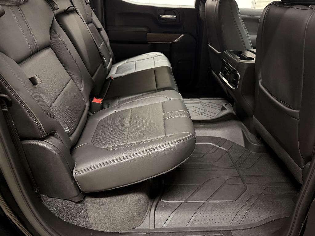 2020 Chevrolet Silverado 1500 High Country Crew Cab 4WD - $40,950
