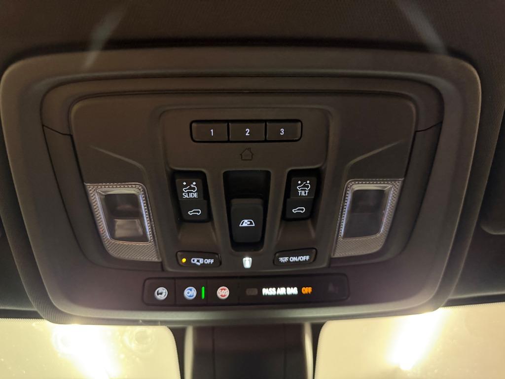 2020 Chevrolet Silverado 1500 High Country Crew Cab 4WD - $40,950