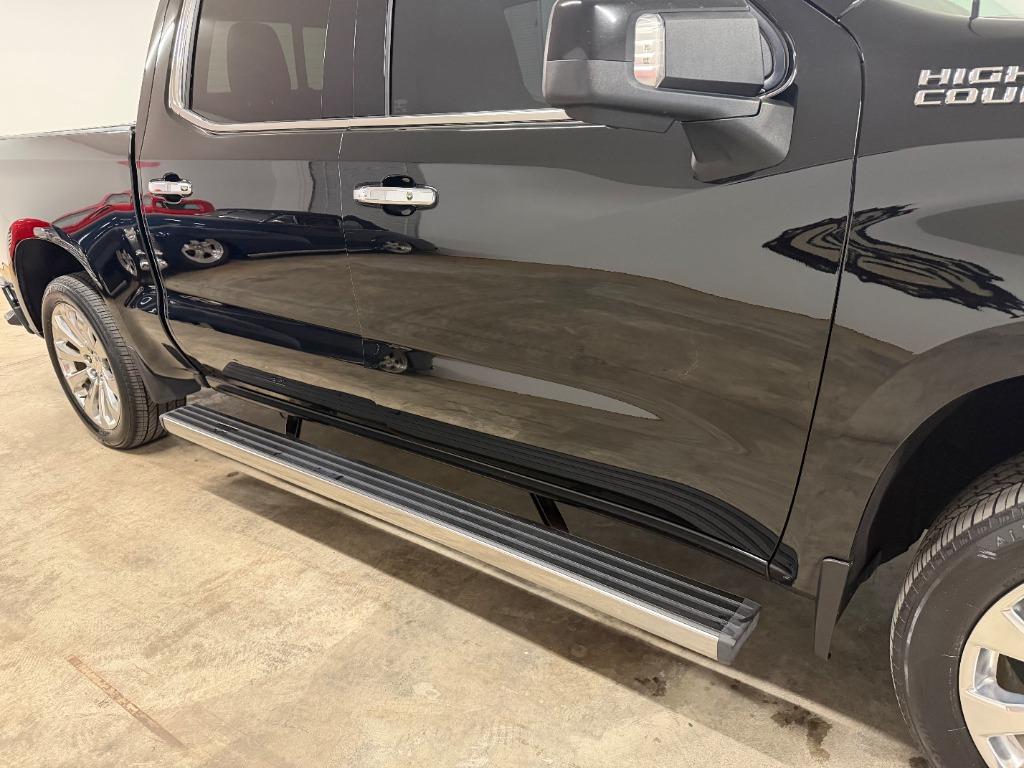 2020 Chevrolet Silverado 1500 High Country Crew Cab 4WD - $40,950