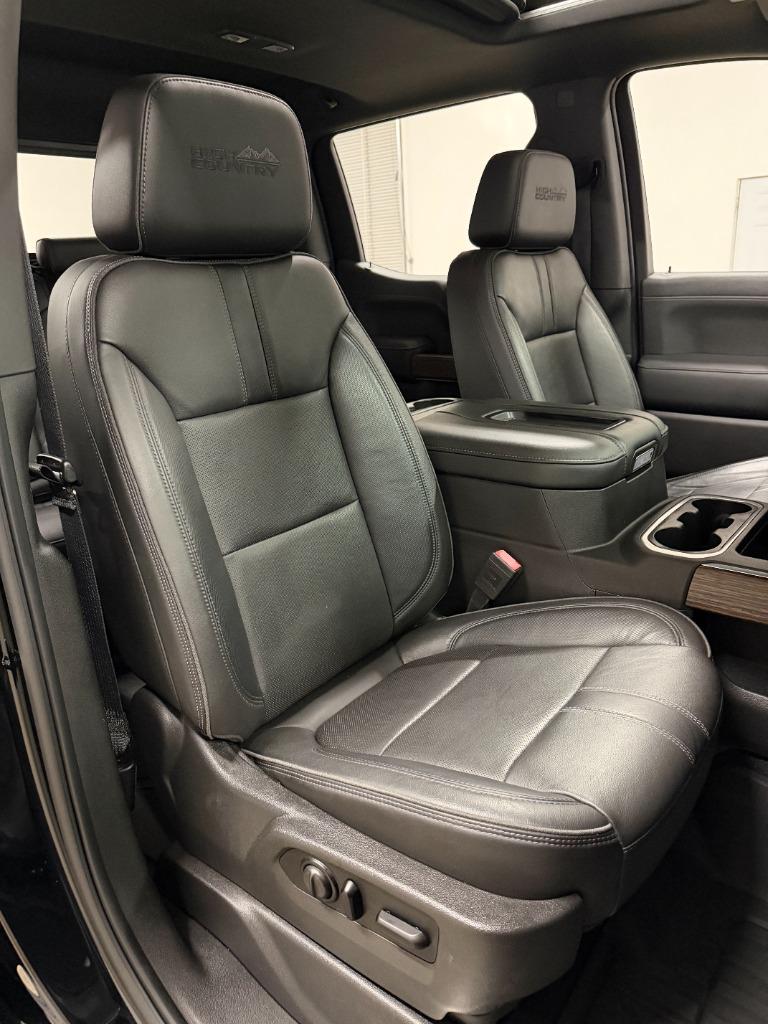 2020 Chevrolet Silverado 1500 High Country Crew Cab 4WD - $40,950