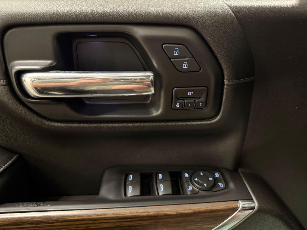2020 Chevrolet Silverado 1500 High Country Crew Cab 4WD - $40,950