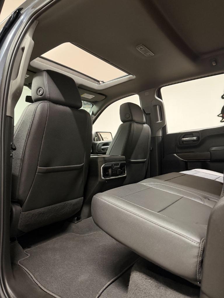 2021 GMC Sierra 1500 SLT Crew Cab 4WD - $34,950