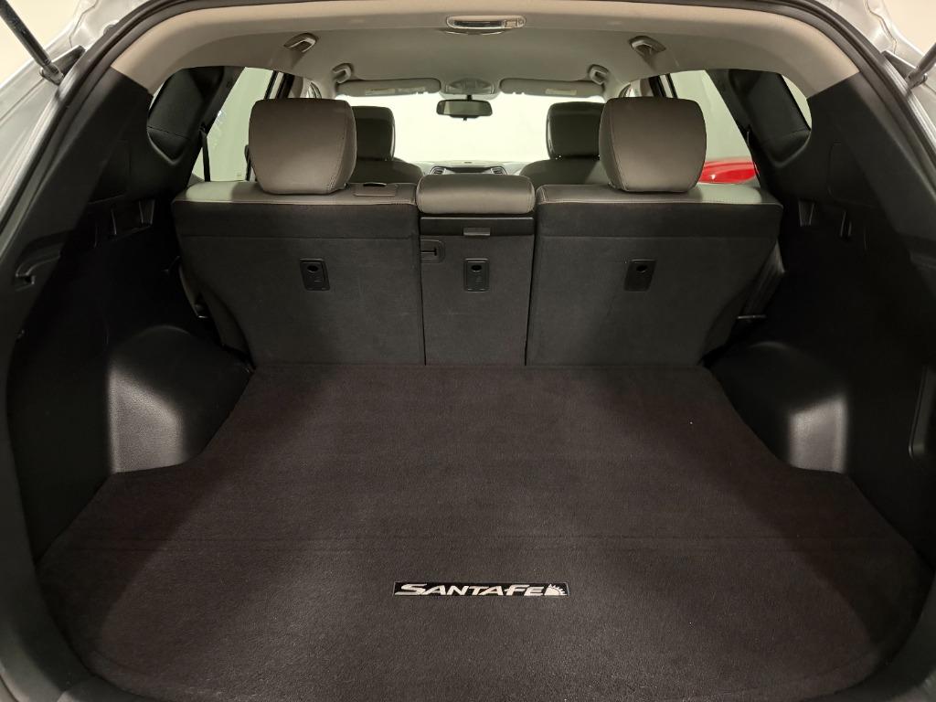 2017 Hyundai Santa Fe - $8,950