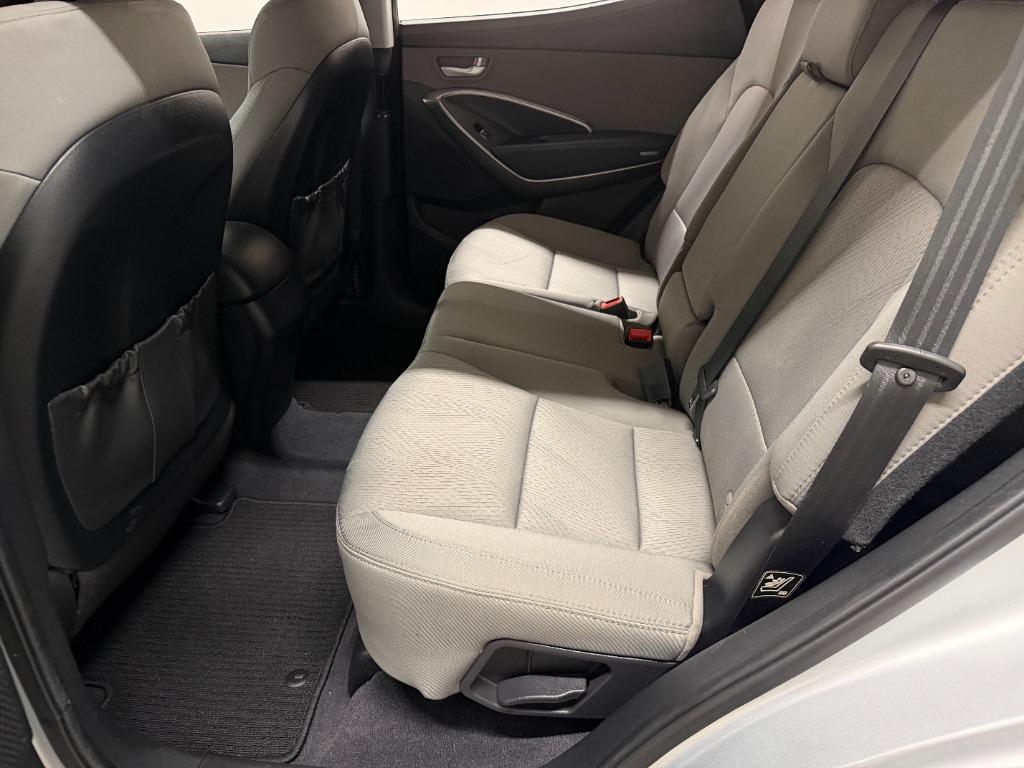 2017 Hyundai Santa Fe - $8,950