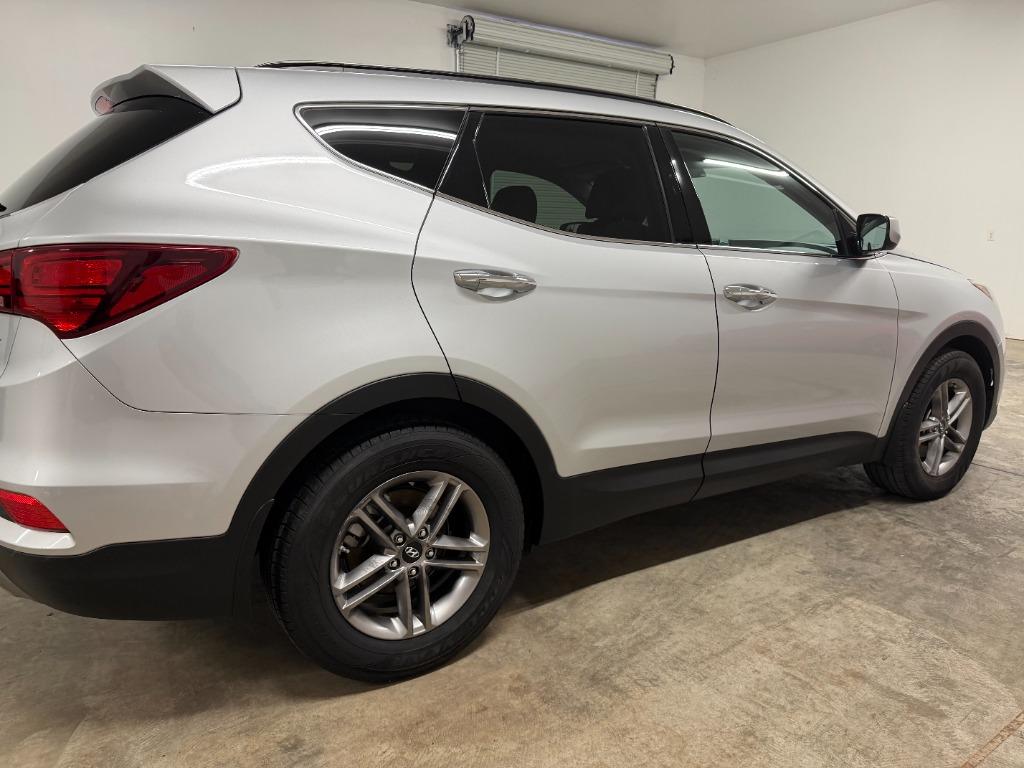 2017 Hyundai Santa Fe - $8,950