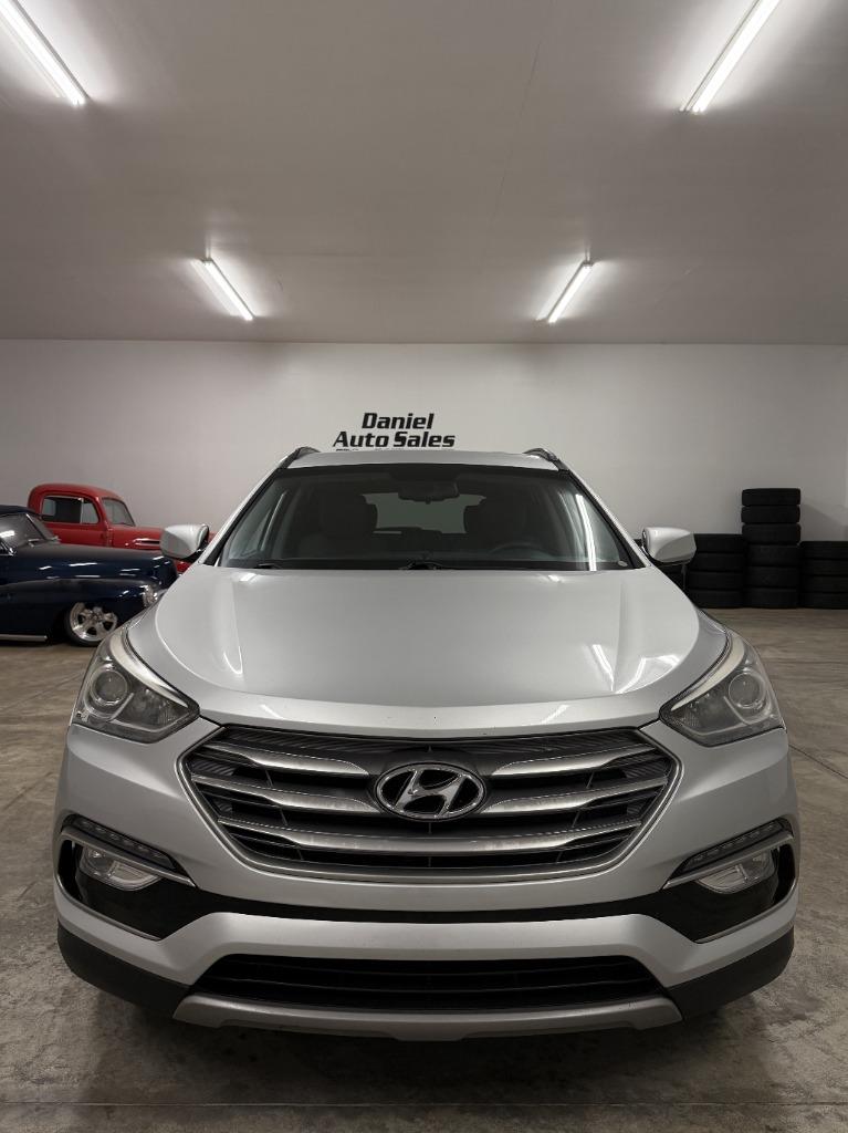 2017 Hyundai Santa Fe - $8,950