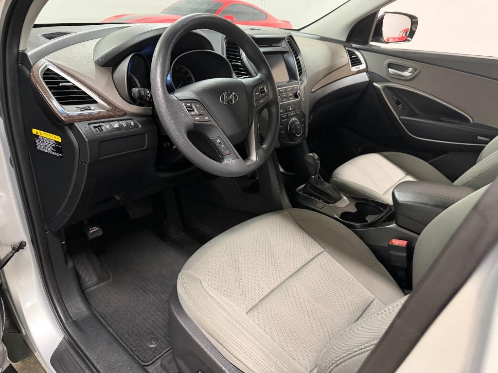 2017 Hyundai Santa Fe - $8,950