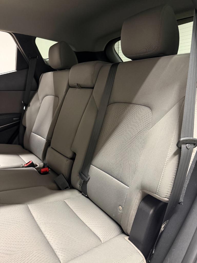 2017 Hyundai Santa Fe - $8,950