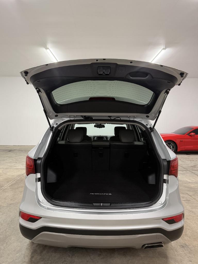 2017 Hyundai Santa Fe - $8,950