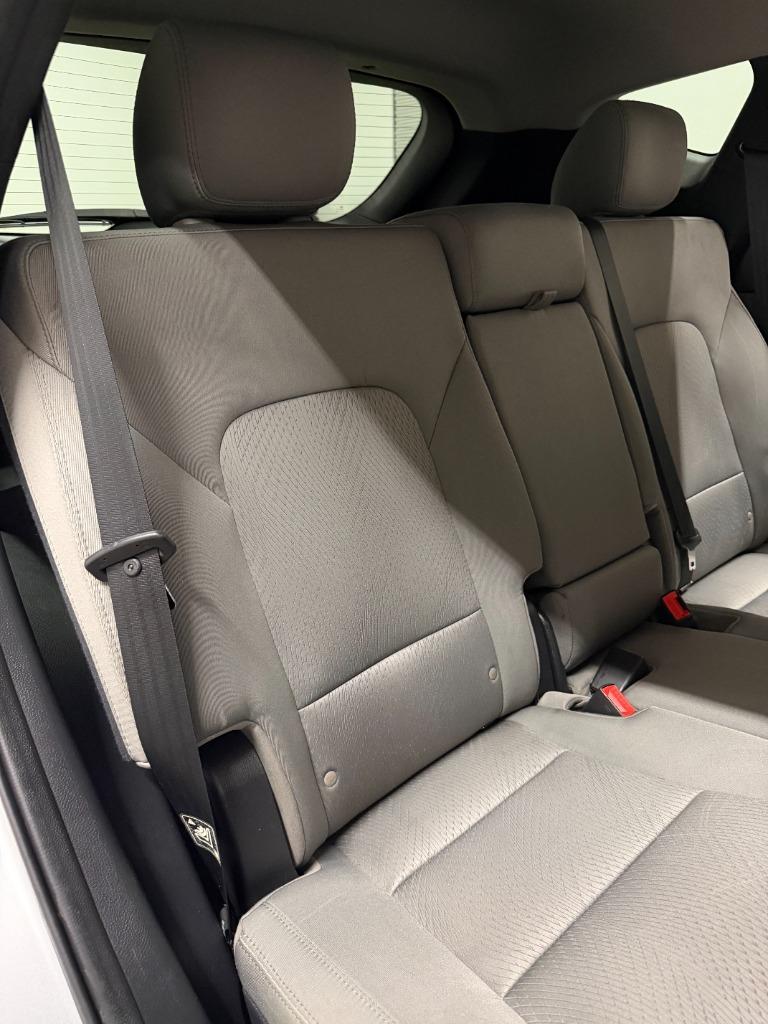 2017 Hyundai Santa Fe - $8,950
