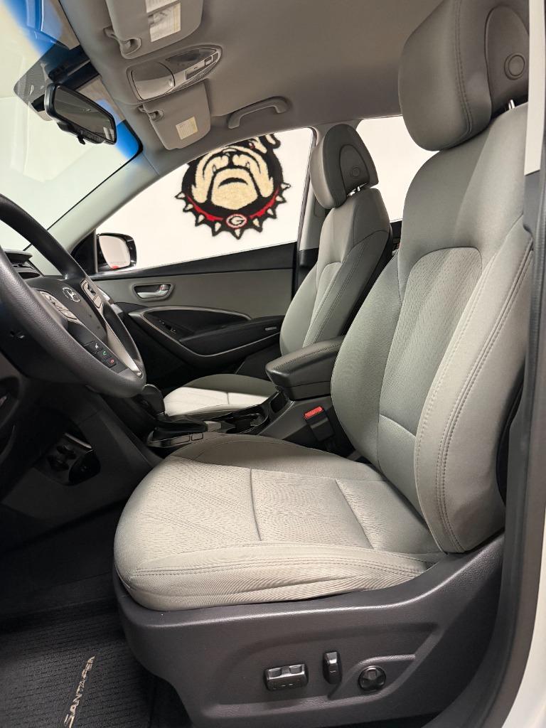 2017 Hyundai Santa Fe - $8,950