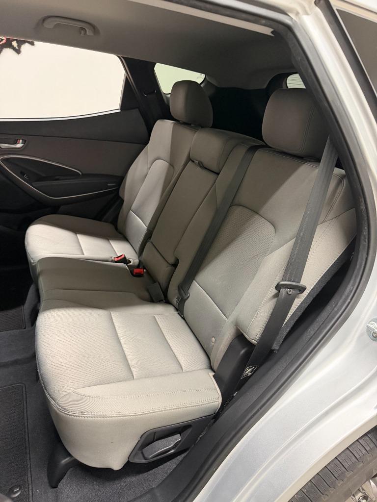 2017 Hyundai Santa Fe - $8,950
