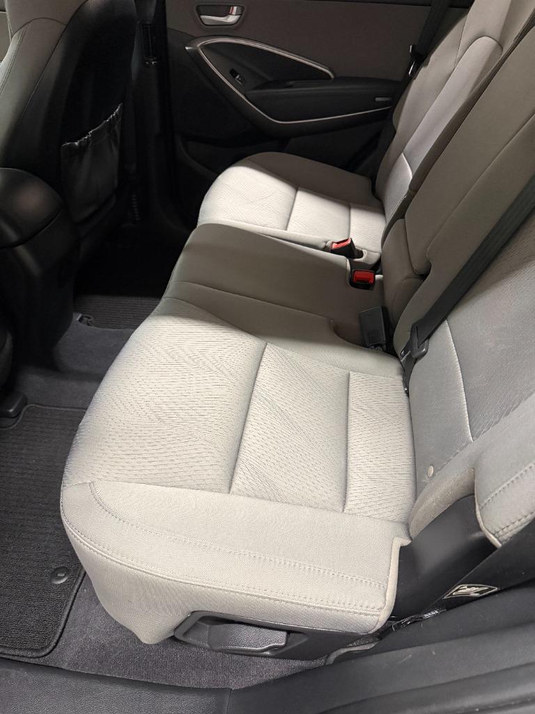 2017 Hyundai Santa Fe - $8,950