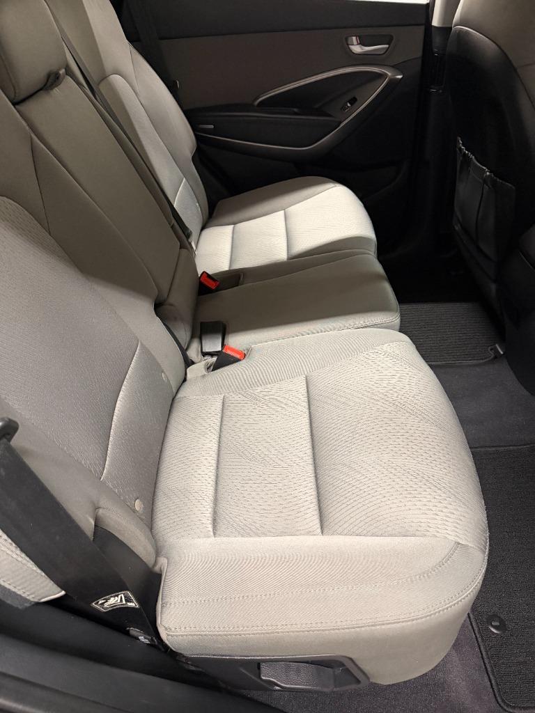 2017 Hyundai Santa Fe - $8,950