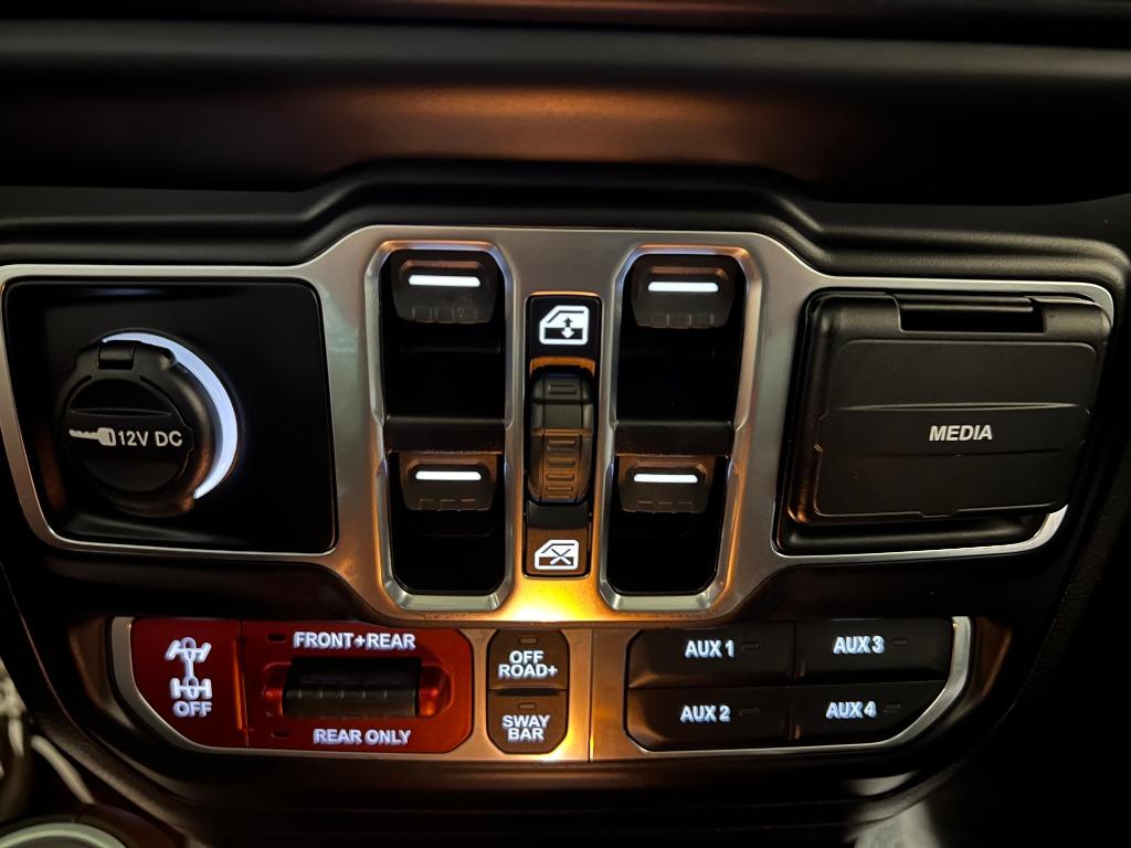 2023 Jeep Gladiator - $38,950