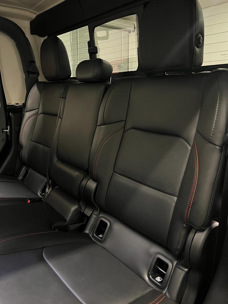 2023 Jeep Gladiator - $38,950