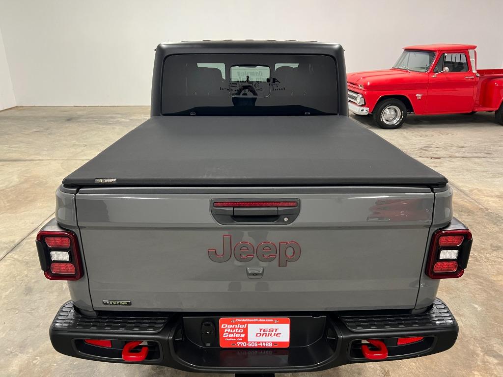 2023 Jeep Gladiator - $38,950