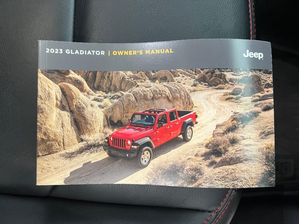 2023 Jeep Gladiator - $38,950