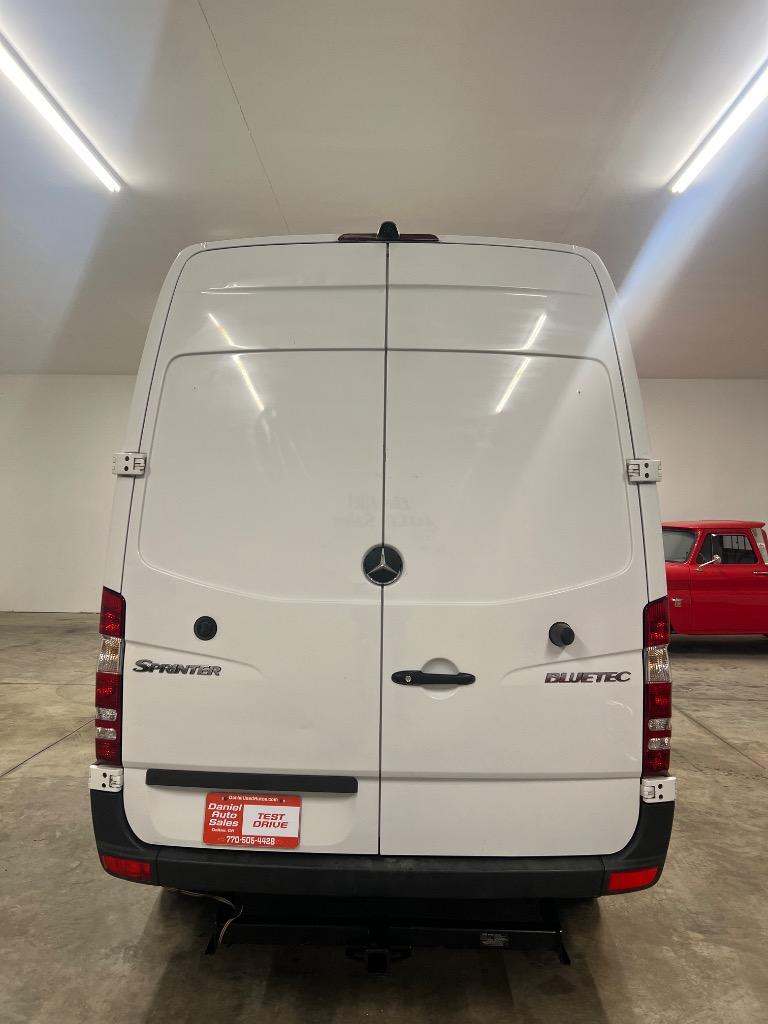 2013 Mercedes-Benz 500 - $13,950