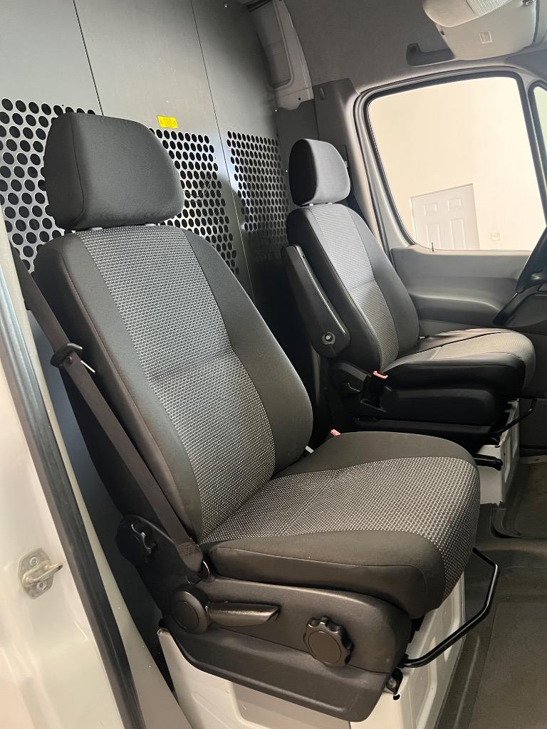 2013 Mercedes-Benz 500 - $13,950