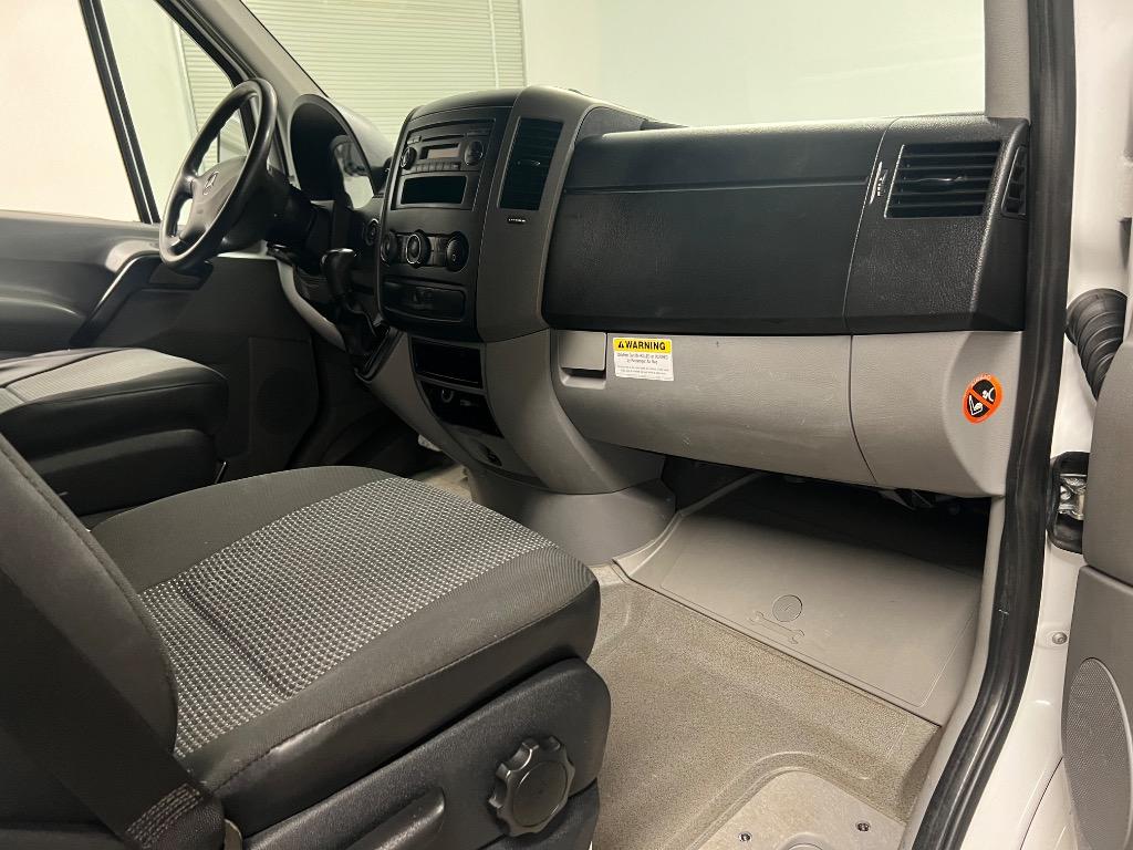 2013 Mercedes-Benz 500 - $13,950
