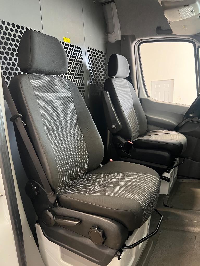2013 Mercedes-Benz 500 - $13,950