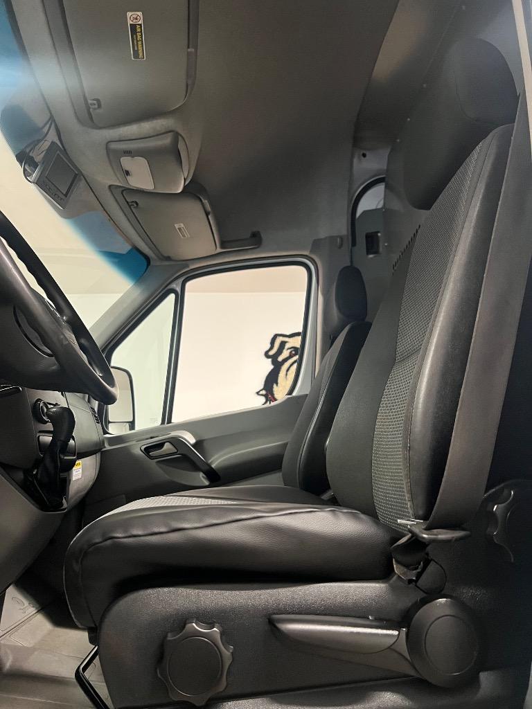 2013 Mercedes-Benz 500 - $13,950