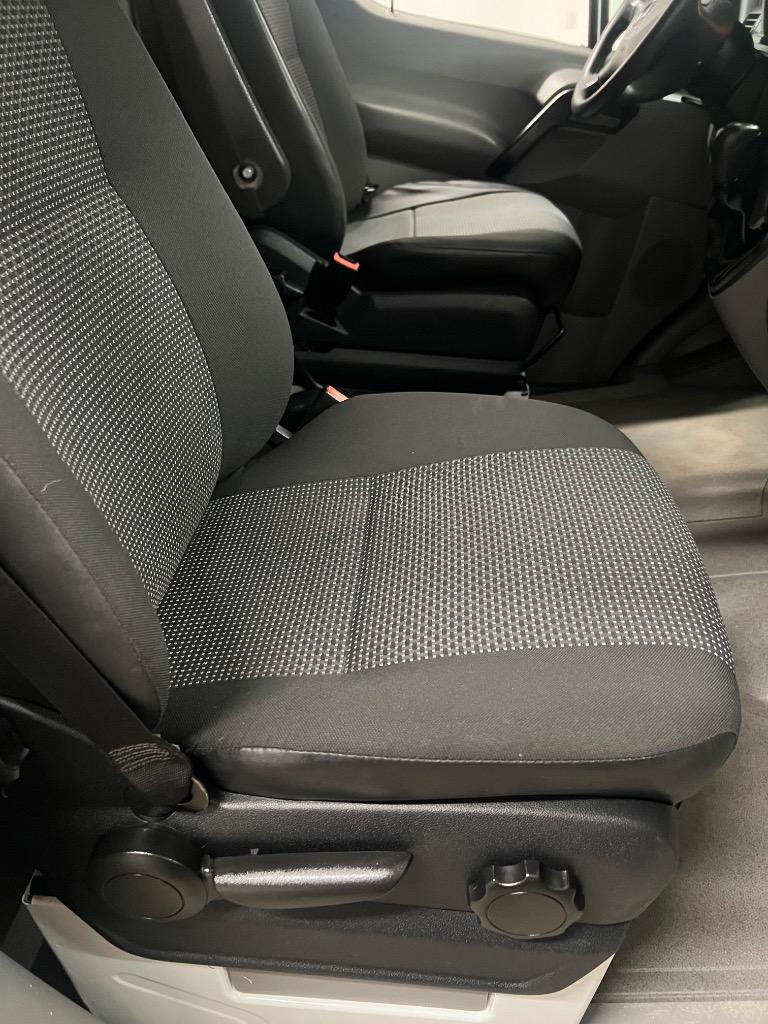 2013 Mercedes-Benz 500 - $13,950