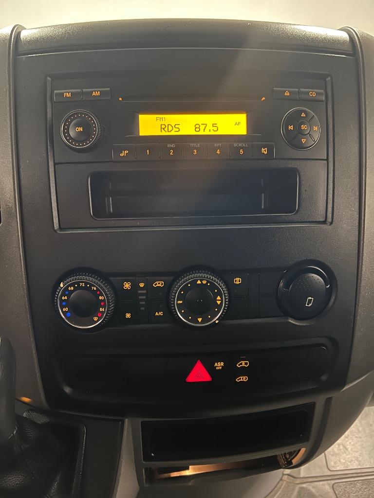 2013 Mercedes-Benz 500 - $13,950