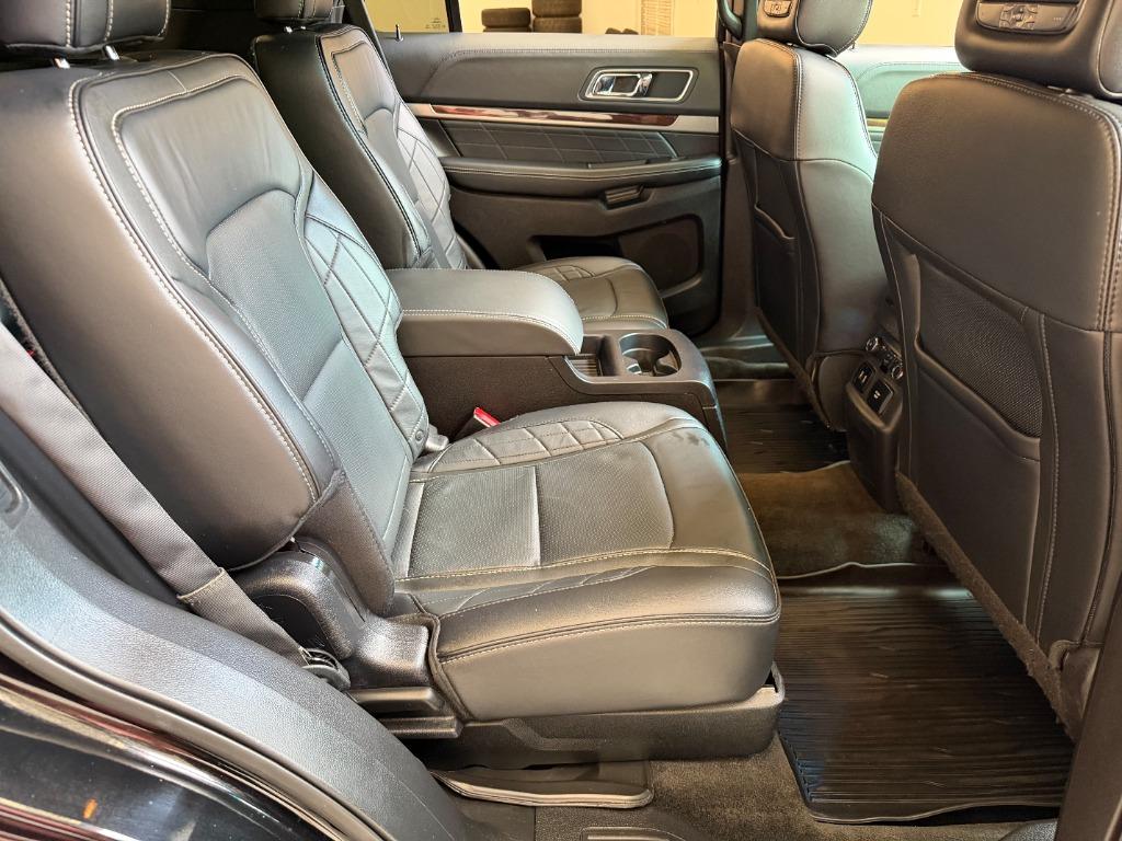 2017 Ford Explorer - $19,950