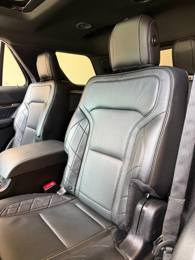 2017 Ford Explorer - $19,950