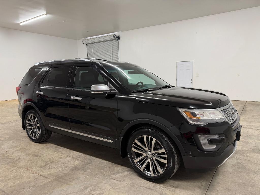 2017 Ford Explorer - $19,950