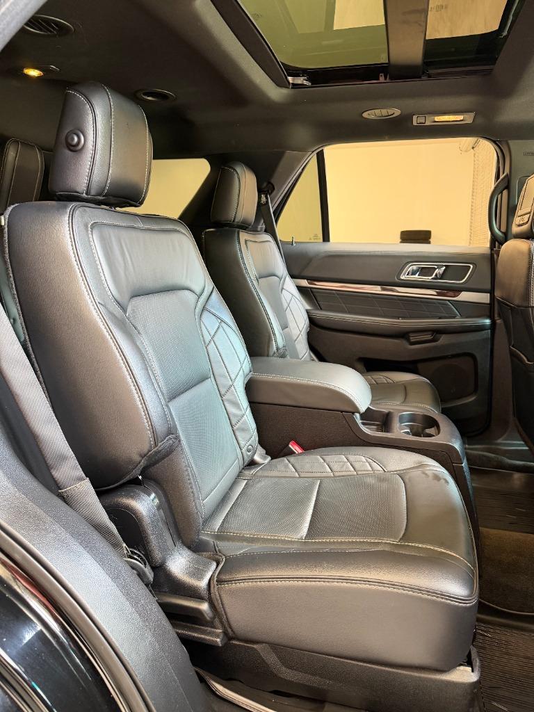 2017 Ford Explorer - $19,950