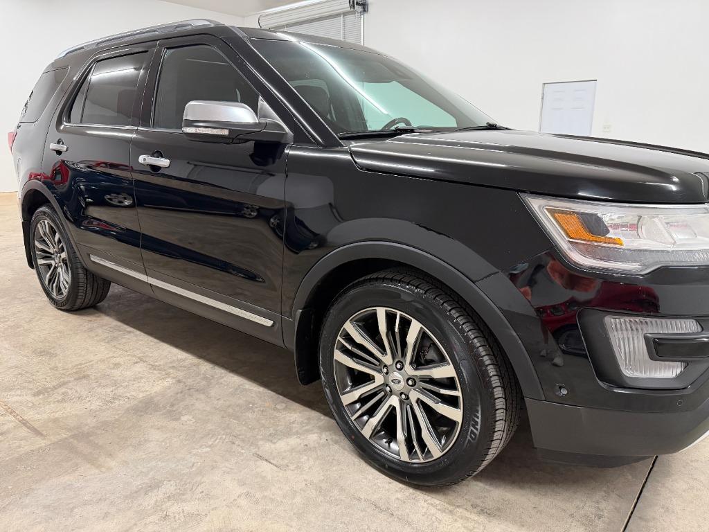 2017 Ford Explorer - $19,950