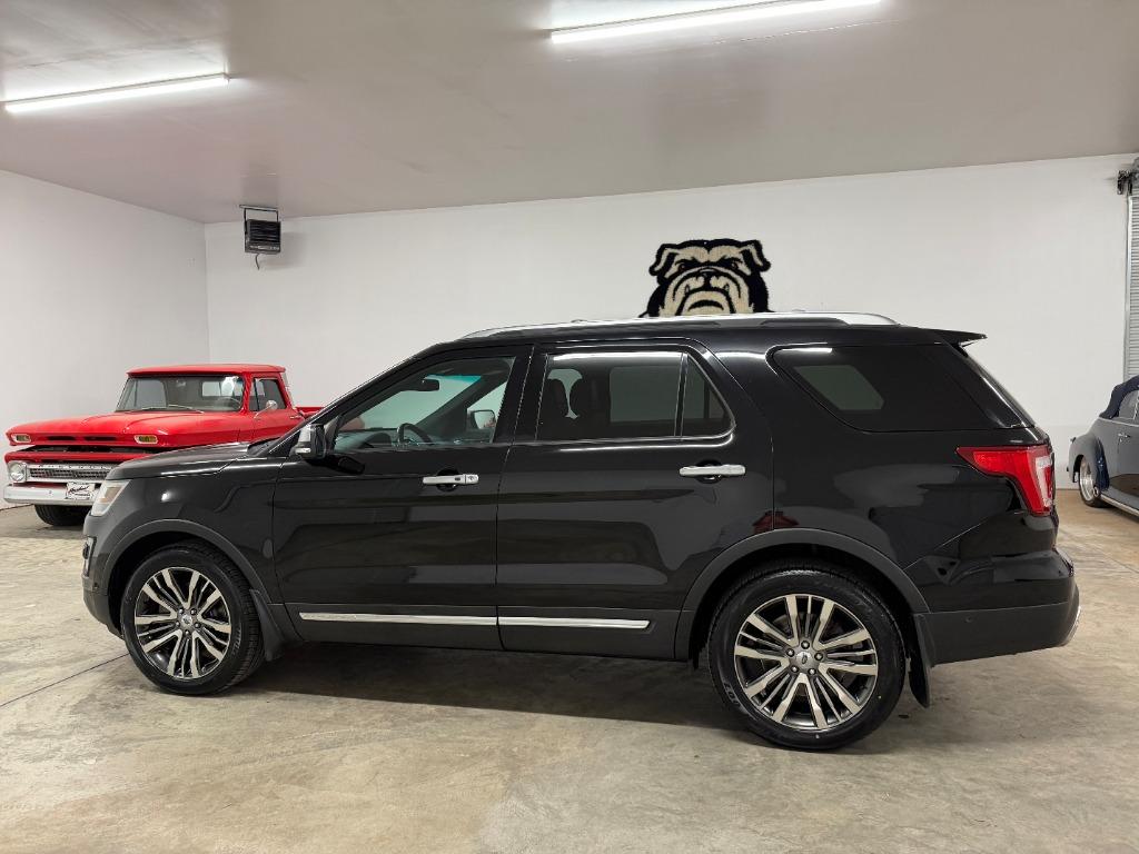 2017 Ford Explorer - $19,950