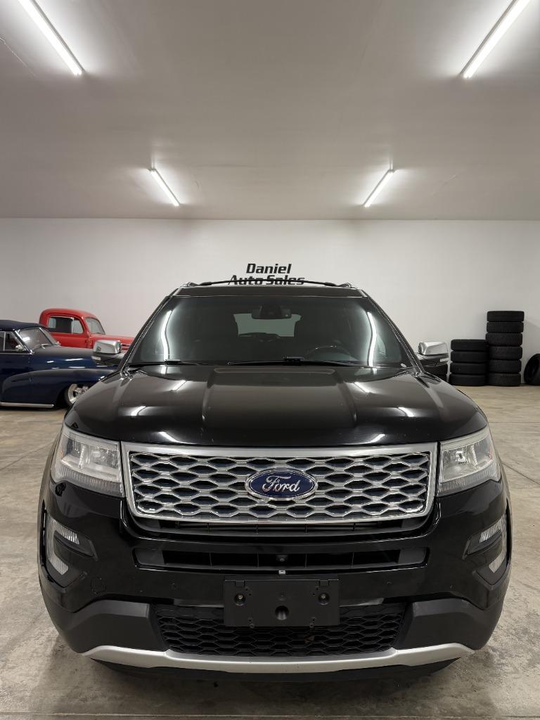2017 Ford Explorer - $19,950