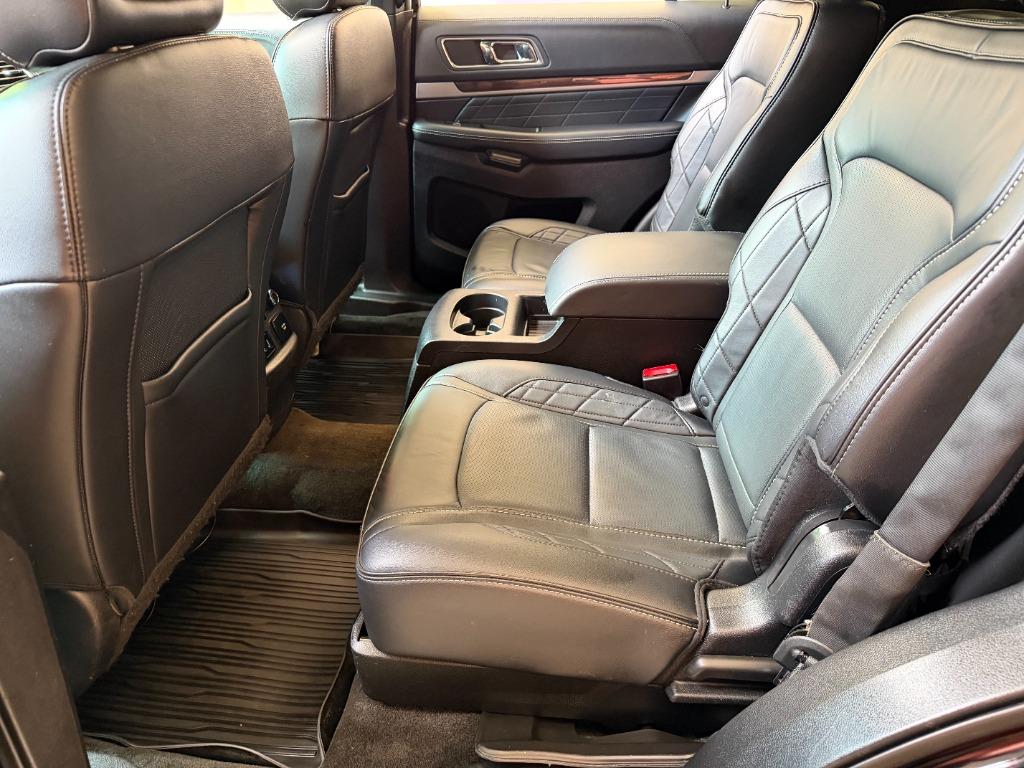 2017 Ford Explorer - $19,950